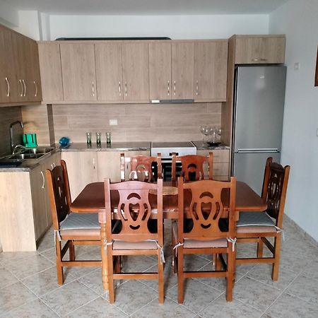 Taurasi Red Saranda Apartment Exterior photo